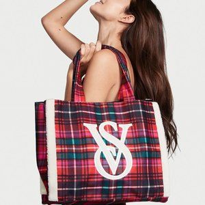 New! VICTORIA'S SECRET Plaid Tote